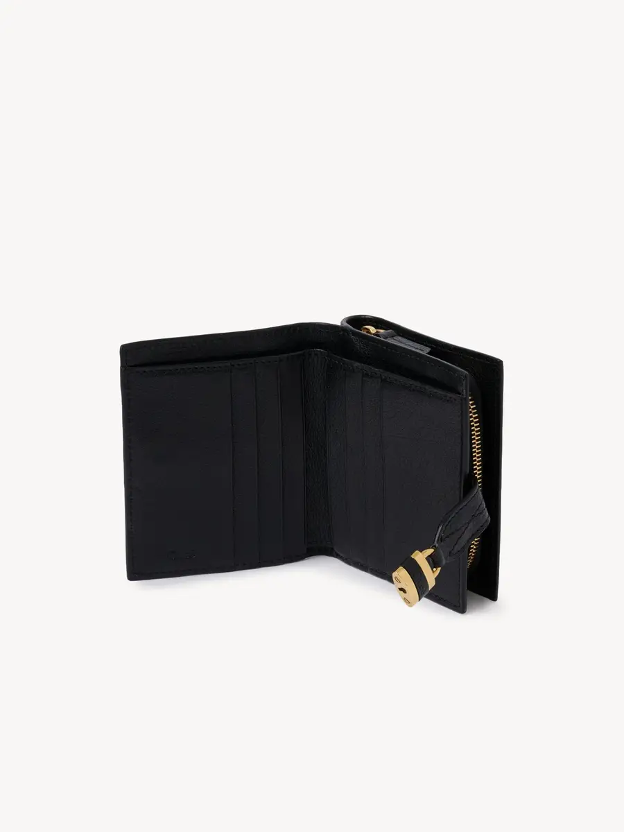 Chloé Paddington square wallet in grained leather | Thumbnail 5 Chloé Paddington square wallet in grained leather | Thumbnail 5