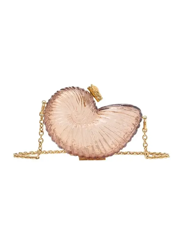 Sea Treasures shell minaudière in plexiglass Sea Treasures shell minaudière in plexiglass