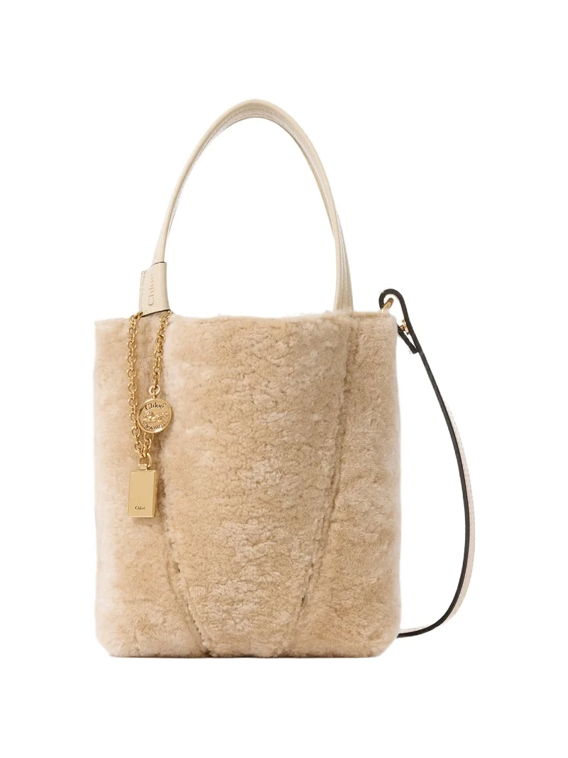 Chloé Small Chloé Spin tote bag in shearling