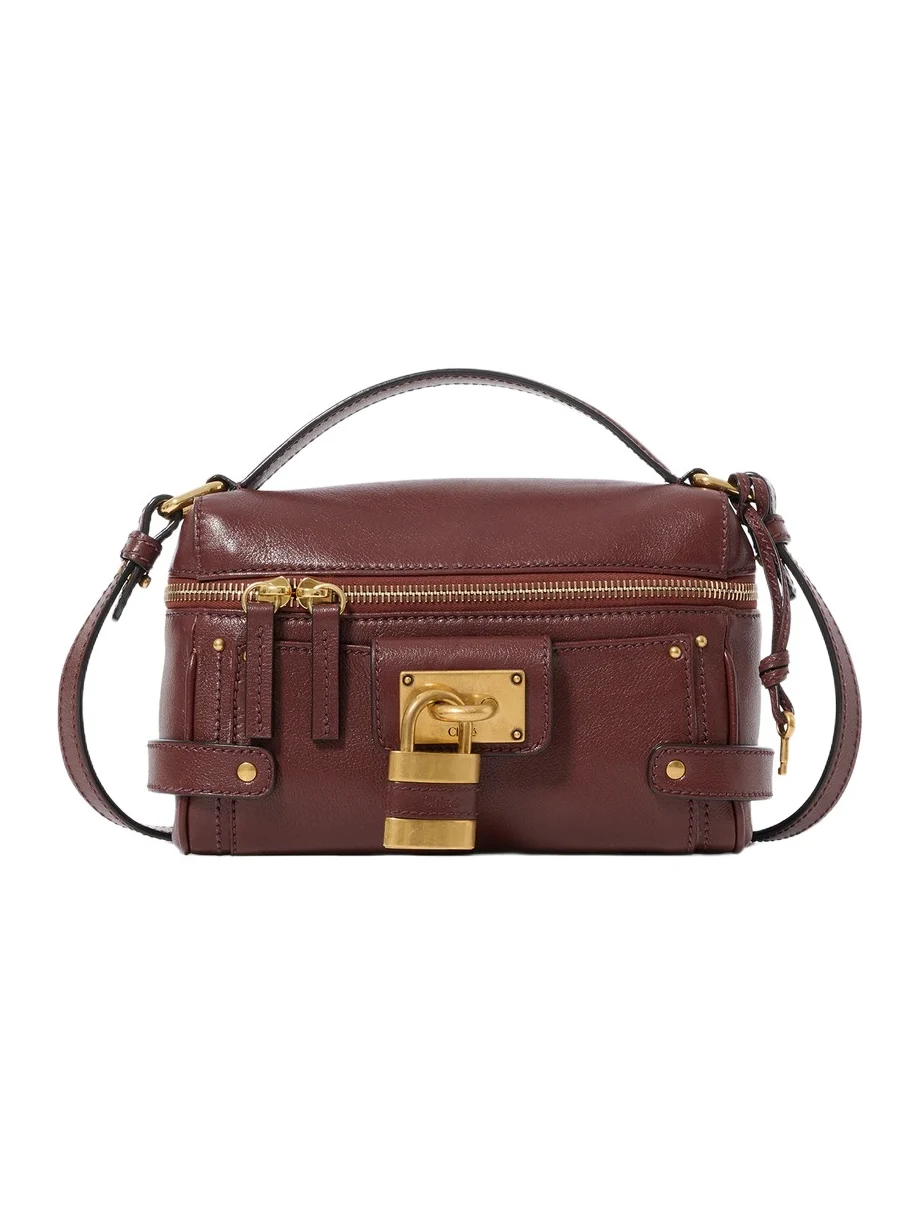 Paddington vanity bag in grained leather