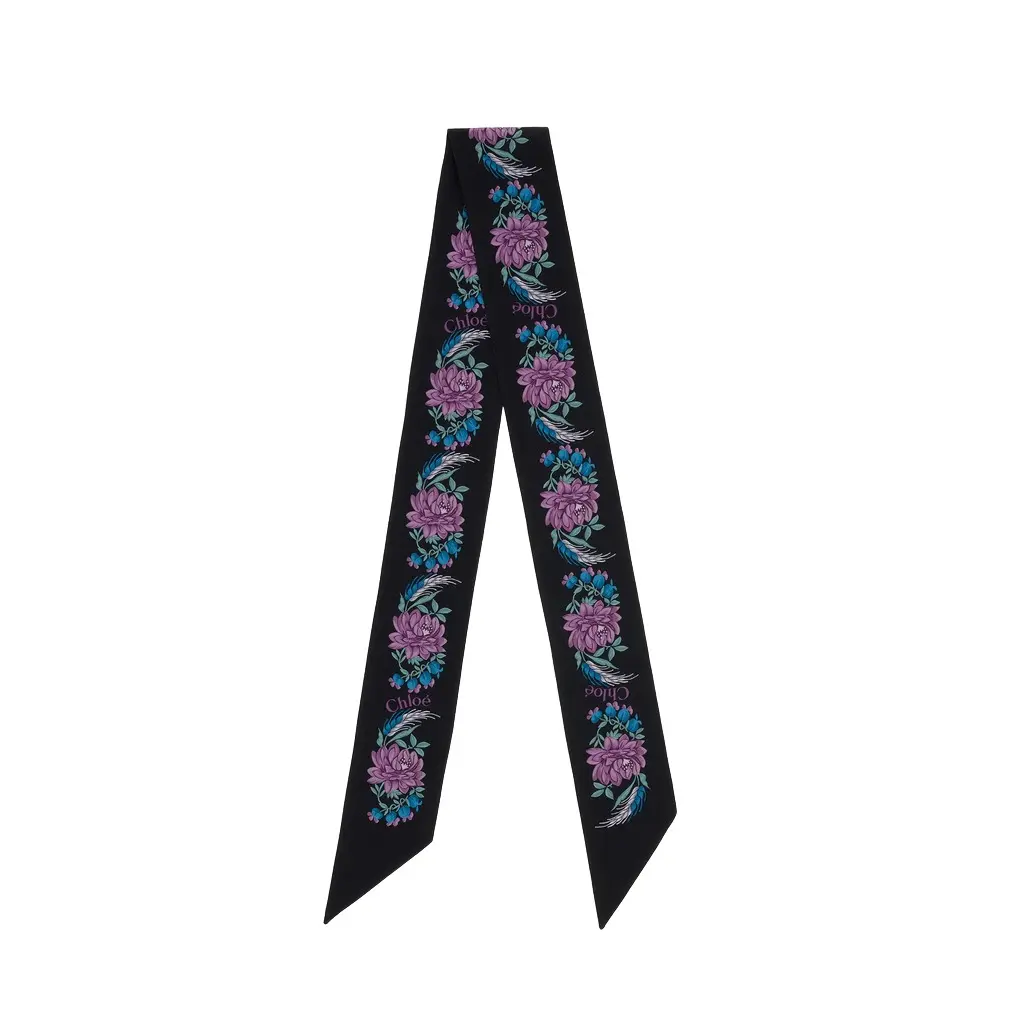 The Chloé Folk bandeau scarf in silk crêpe The Chloé Folk bandeau scarf in silk crêpe