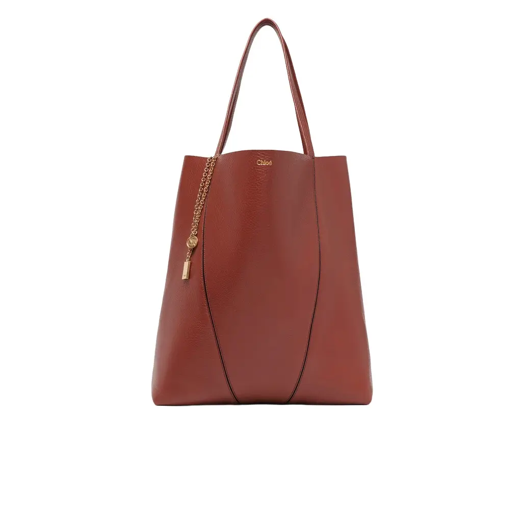 Chloé Large Chloé Spin tote bag in grained leather | Image 1 Chloé Large Chloé Spin tote bag in grained leather | Image 1