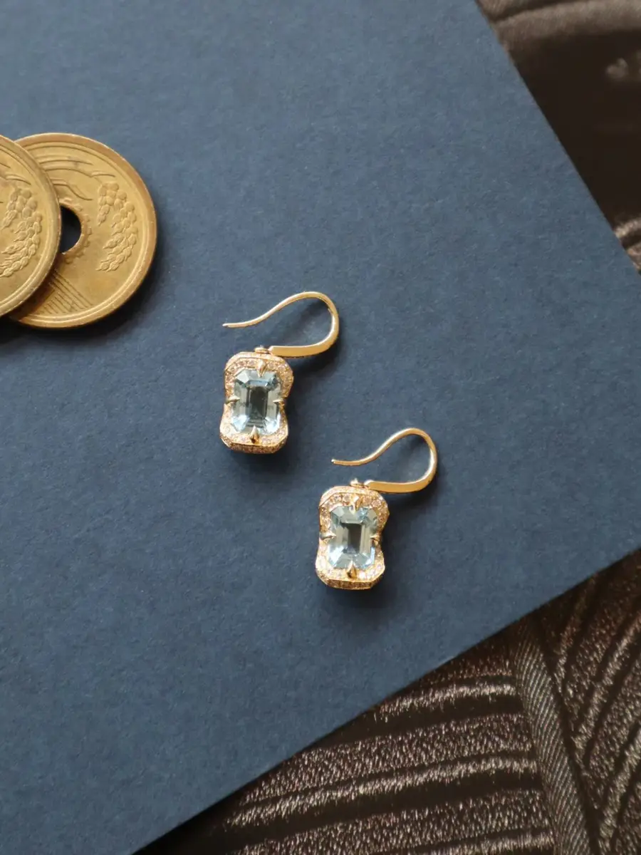 YI COLLECTION Aquamarine and Diamond Aurora Earrings | Thumbnail 3 YI COLLECTION Aquamarine and Diamond Aurora Earrings | Thumbnail 3