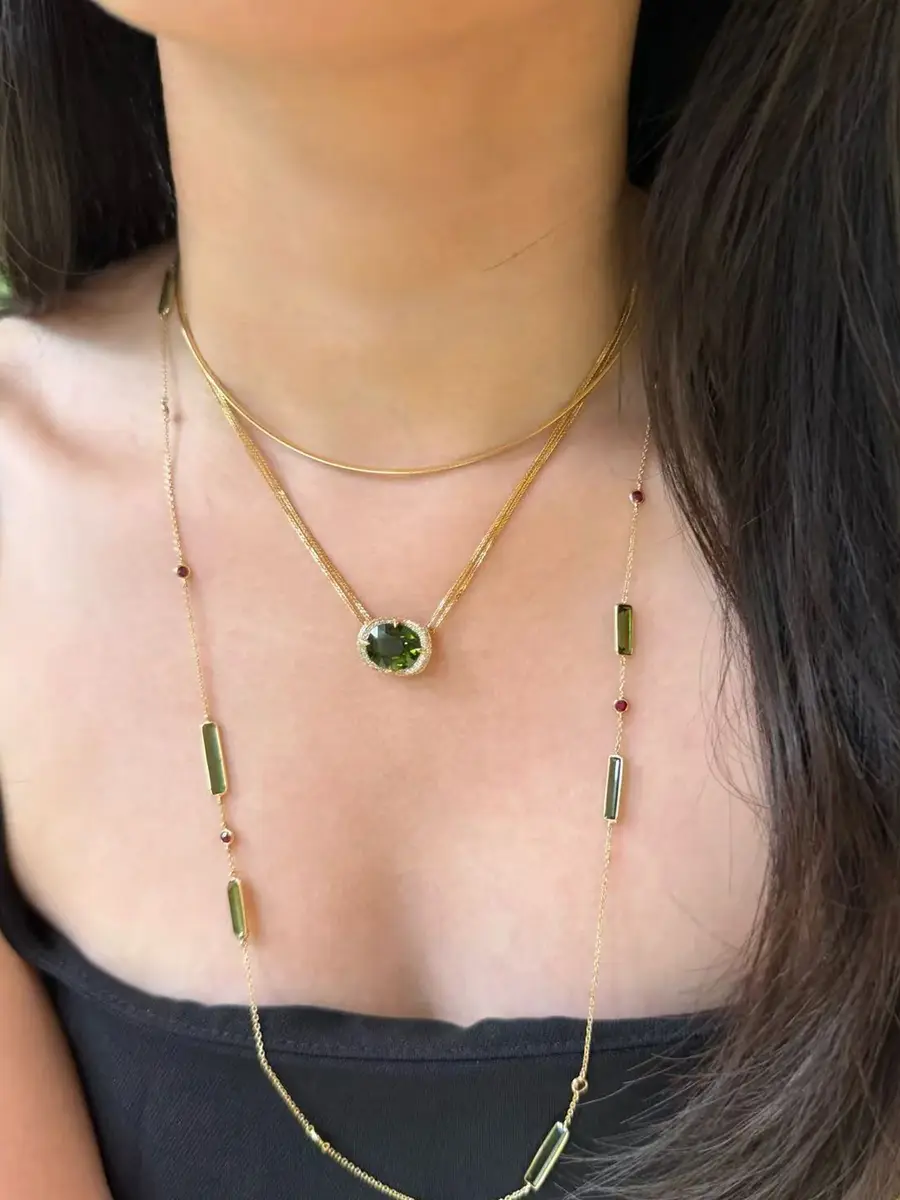 YI COLLECTION Green Tourmaline Aurora Necklace | Thumbnail 3 YI COLLECTION Green Tourmaline Aurora Necklace | Thumbnail 3
