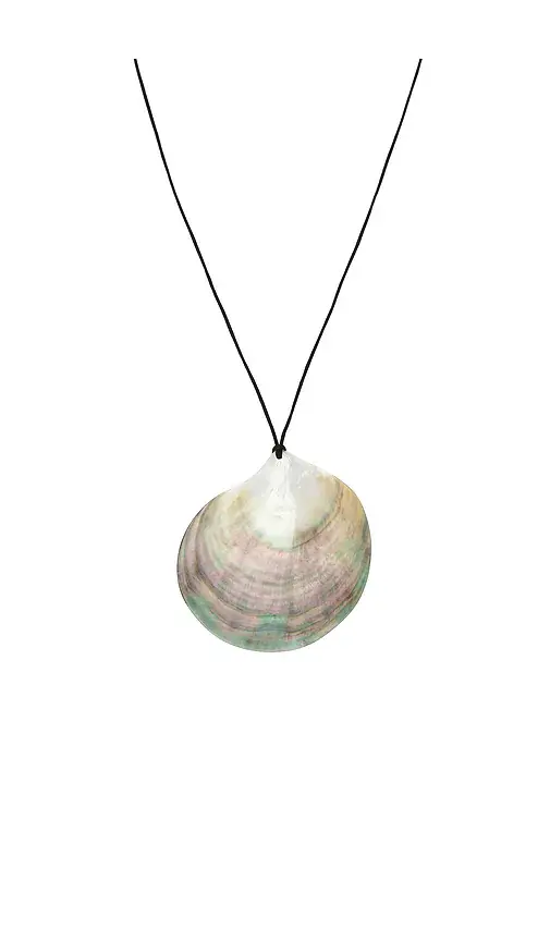 Lovers and Friends Avery Shell Necklace | Thumbnail 2