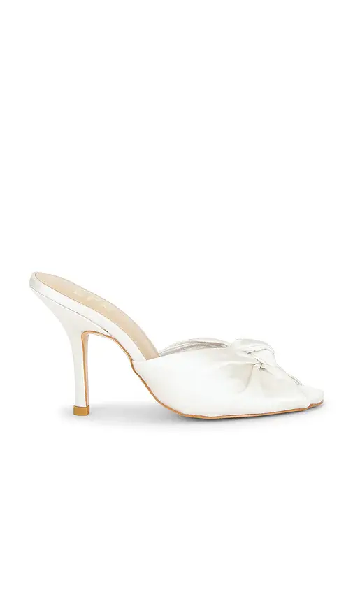 LPA Nicoletta Mule | Image 1 LPA Nicoletta Mule | Image 1