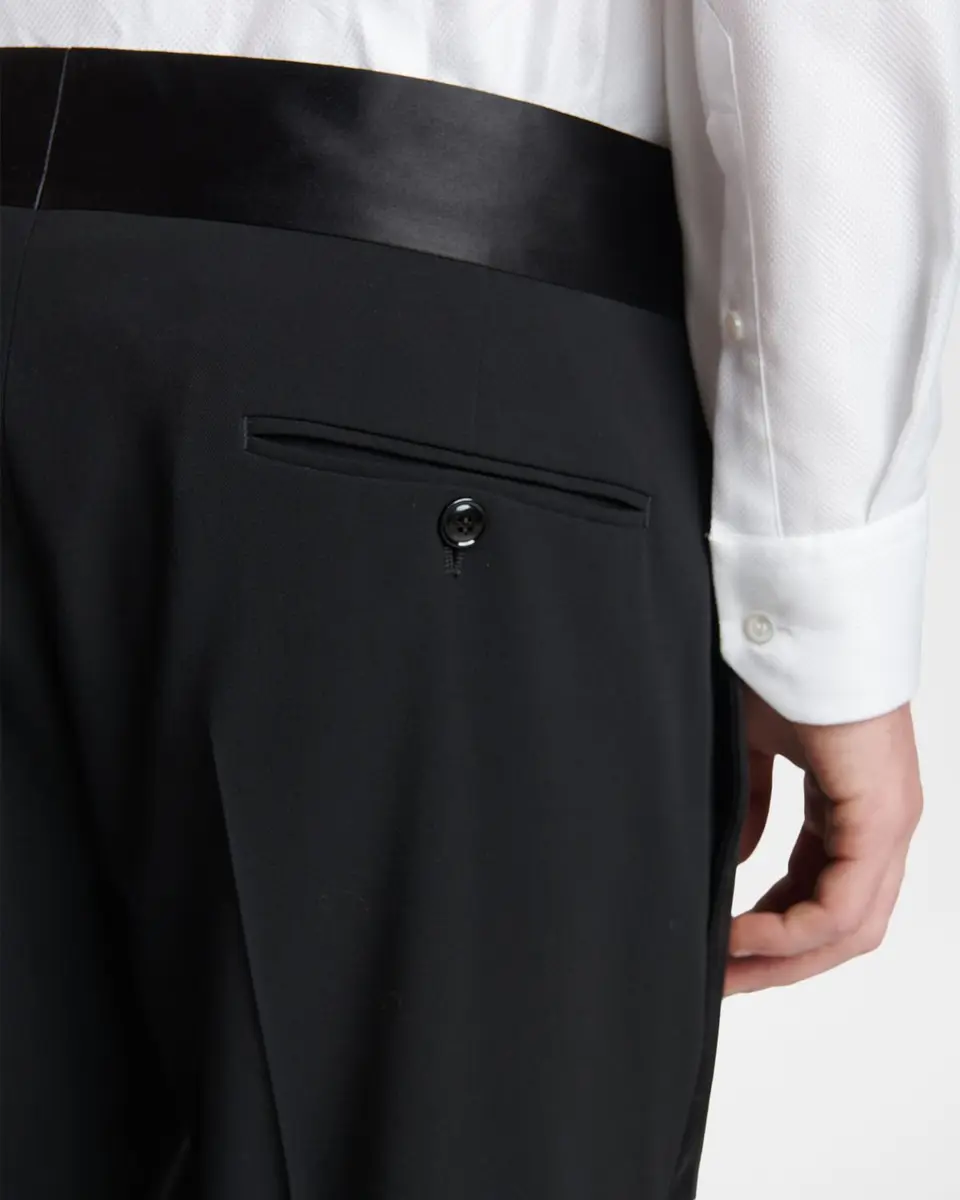 Giorgio Armani Men's Wool-Blend Slim-Fit Trousers | Thumbnail 5 Giorgio Armani Men's Wool-Blend Slim-Fit Trousers | Thumbnail 5