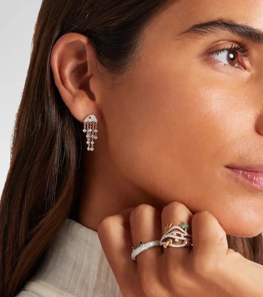 Yvonne Léon Yvonne Léon Méduse 18kt gold single earring with diamonds | Thumbnail 4 Yvonne Léon Yvonne Léon Méduse 18kt gold single earring with diamonds | Thumbnail 4