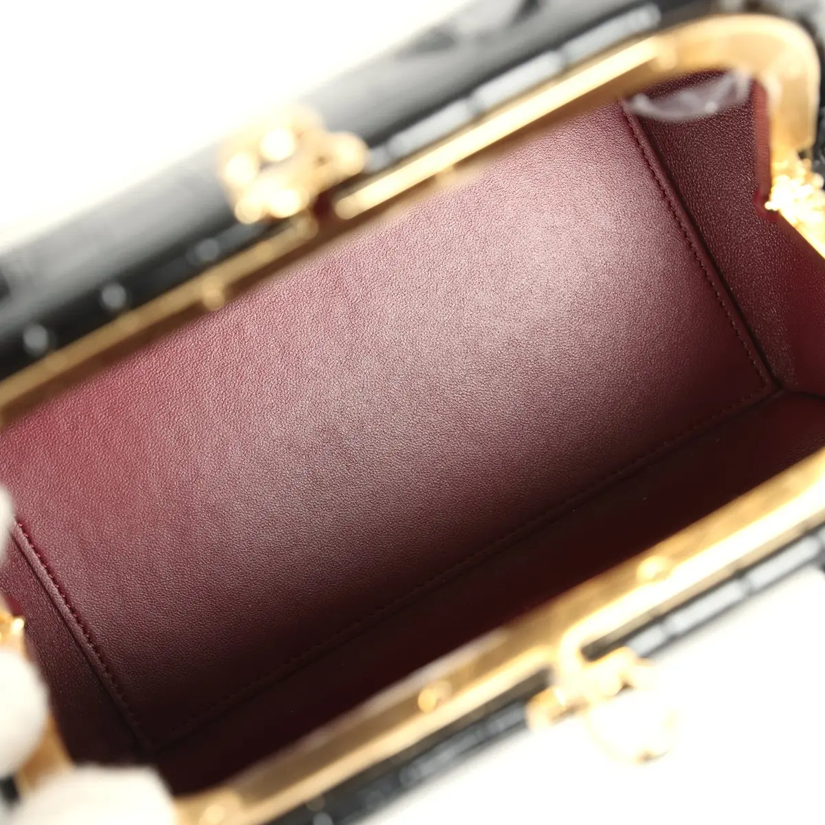 Chanel Chanel Clutch Bag with Leather Straps Black Croc Embossed Calfskin Gold Hardware | Thumbnail 9 Chanel Chanel Clutch Bag with Leather Straps Black Croc Embossed Calfskin Gold Hardware | Thumbnail 9