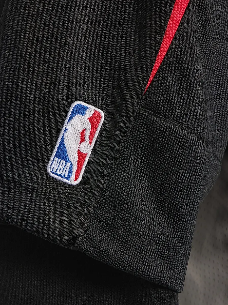 Balenciaga Men's x NBA Collaboration Oversized T-Shirt | Thumbnail 6