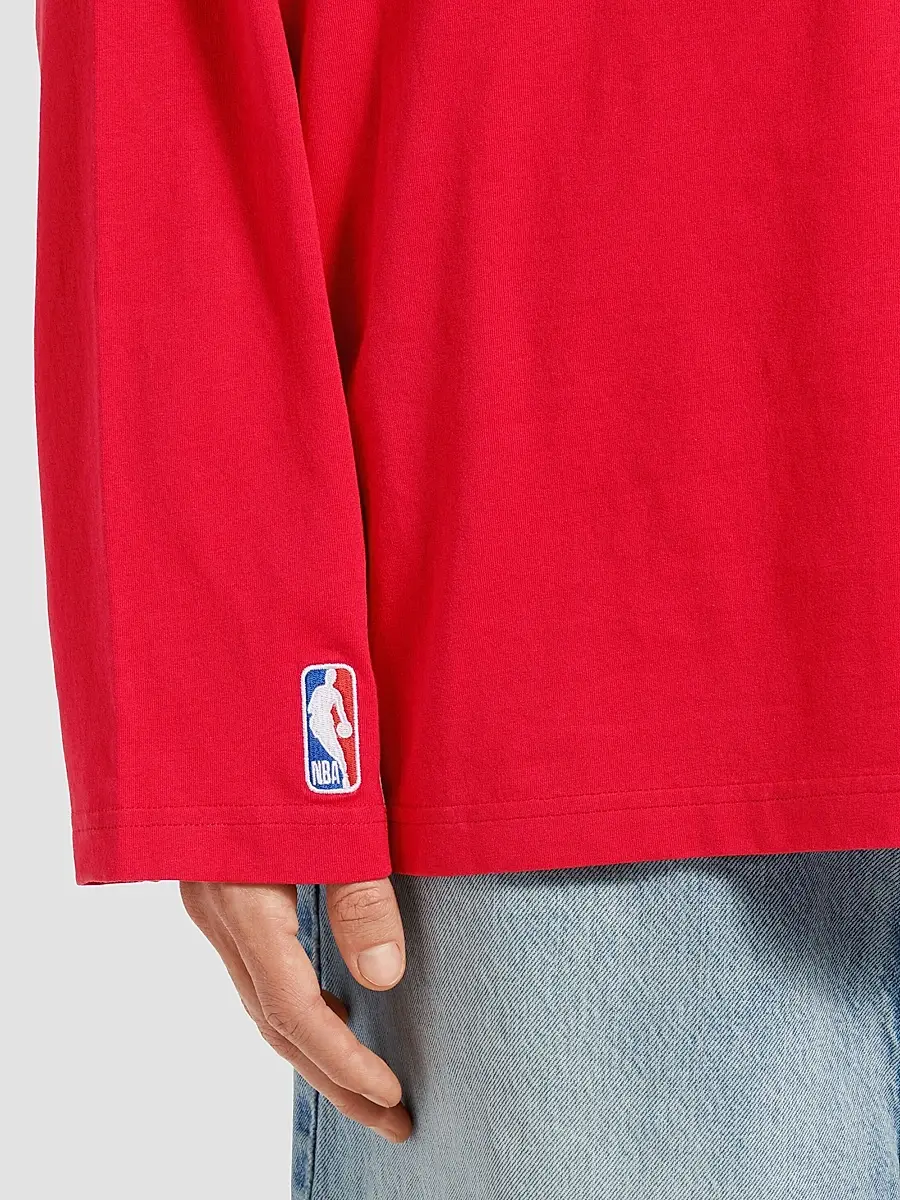 Balenciaga Men's / NBA Collaboration Oversized Long Sleeve T-Shirt | Thumbnail 6 Balenciaga Men's / NBA Collaboration Oversized Long Sleeve T-Shirt | Thumbnail 6