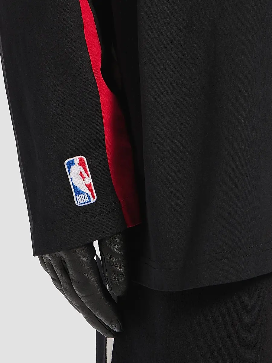 Balenciaga Men's / NBA Collaboration Oversized Long Sleeve T-Shirt | Thumbnail 6 Balenciaga Men's / NBA Collaboration Oversized Long Sleeve T-Shirt | Thumbnail 6