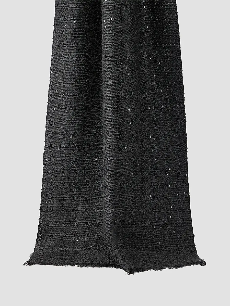Brunello Cucinelli Women's Cashmere and Silk Diamond Yarn Scarf | Thumbnail 2