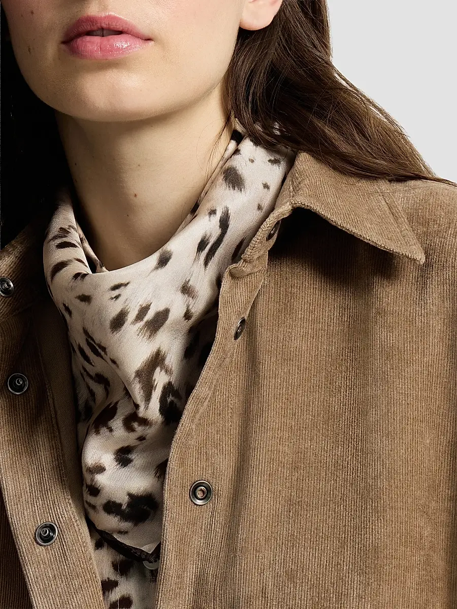 Brunello Cucinelli Women's Lynx Print Silk Foulard | Thumbnail 3