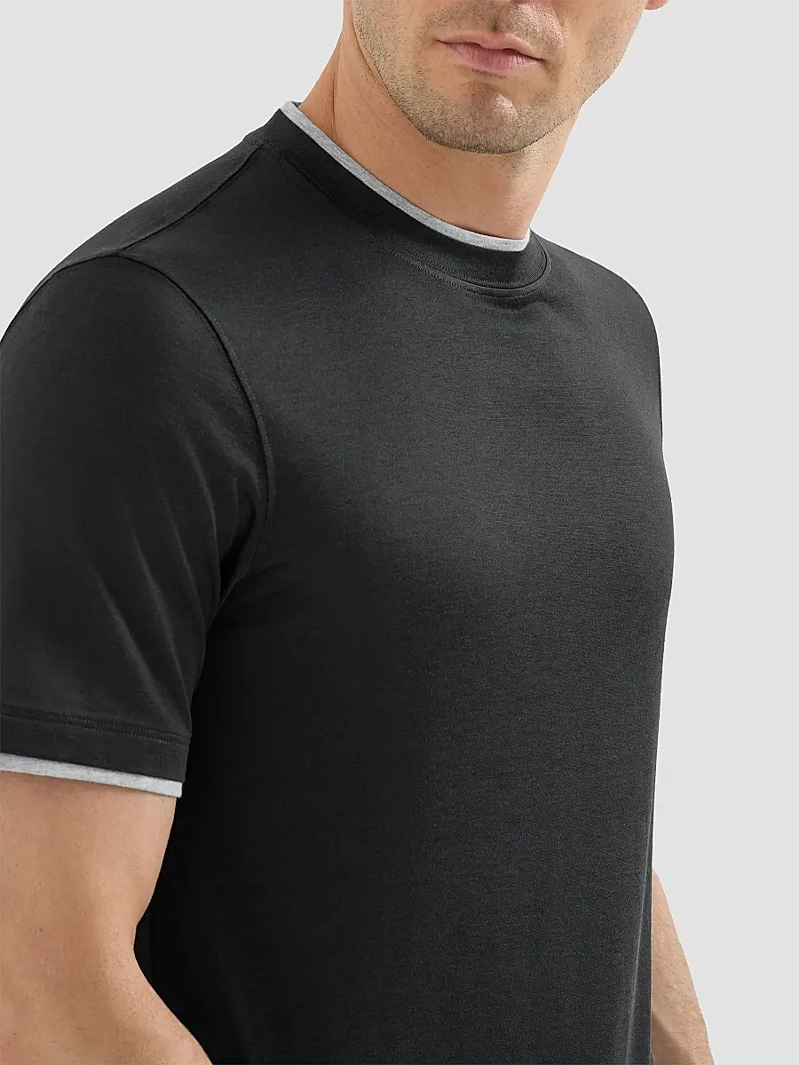 Brunello Cucinelli Men's Silk and Cotton Lightweight Jersey Crew-Neck T Shirt | Thumbnail 6 Brunello Cucinelli Men's Silk and Cotton Lightweight Jersey Crew-Neck T Shirt | Thumbnail 6
