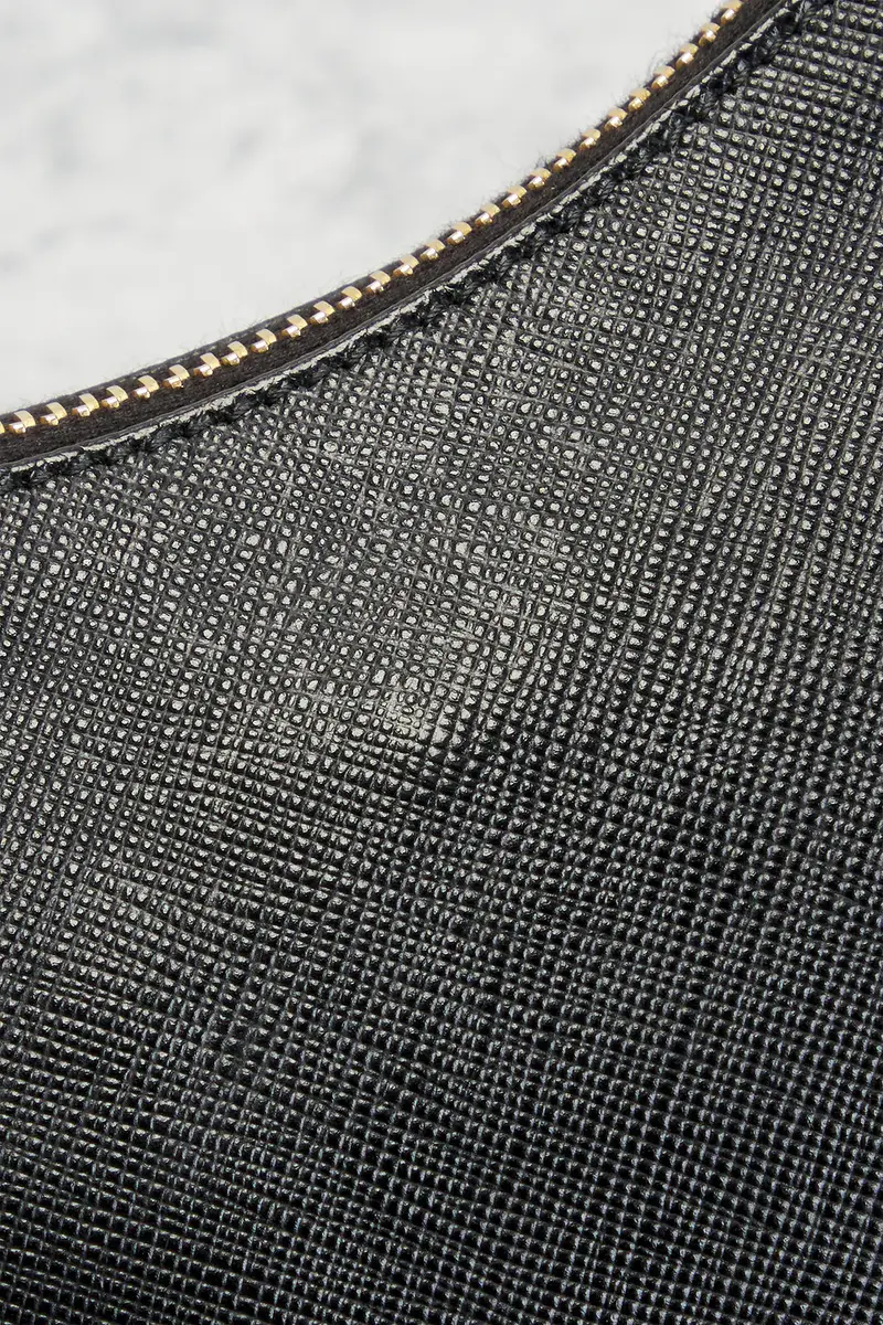 Prada Saffiano Re-Edition 2005 Shoulder Bag | Thumbnail 8 Prada Saffiano Re-Edition 2005 Shoulder Bag | Thumbnail 8