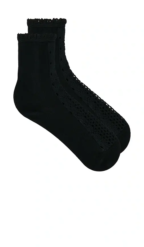 Rubies Crochet Socks