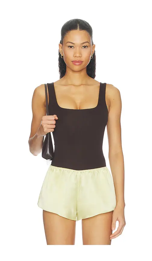 Good American The Sculpting Modern Tank Top | Image 1 Good American The Sculpting Modern Tank Top | Image 1
