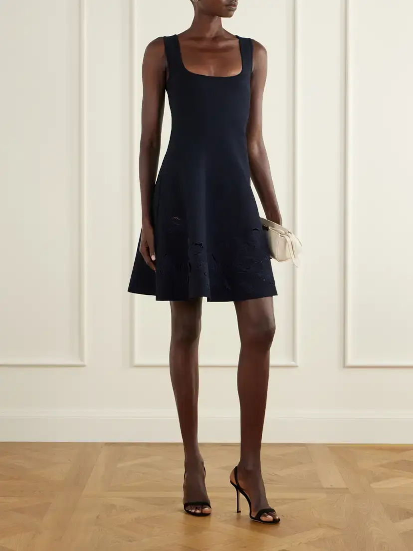 Oscar de la Renta Laser-cut Embroidered Knitted Mini Dress | Thumbnail 2 Oscar de la Renta Laser-cut Embroidered Knitted Mini Dress | Thumbnail 2