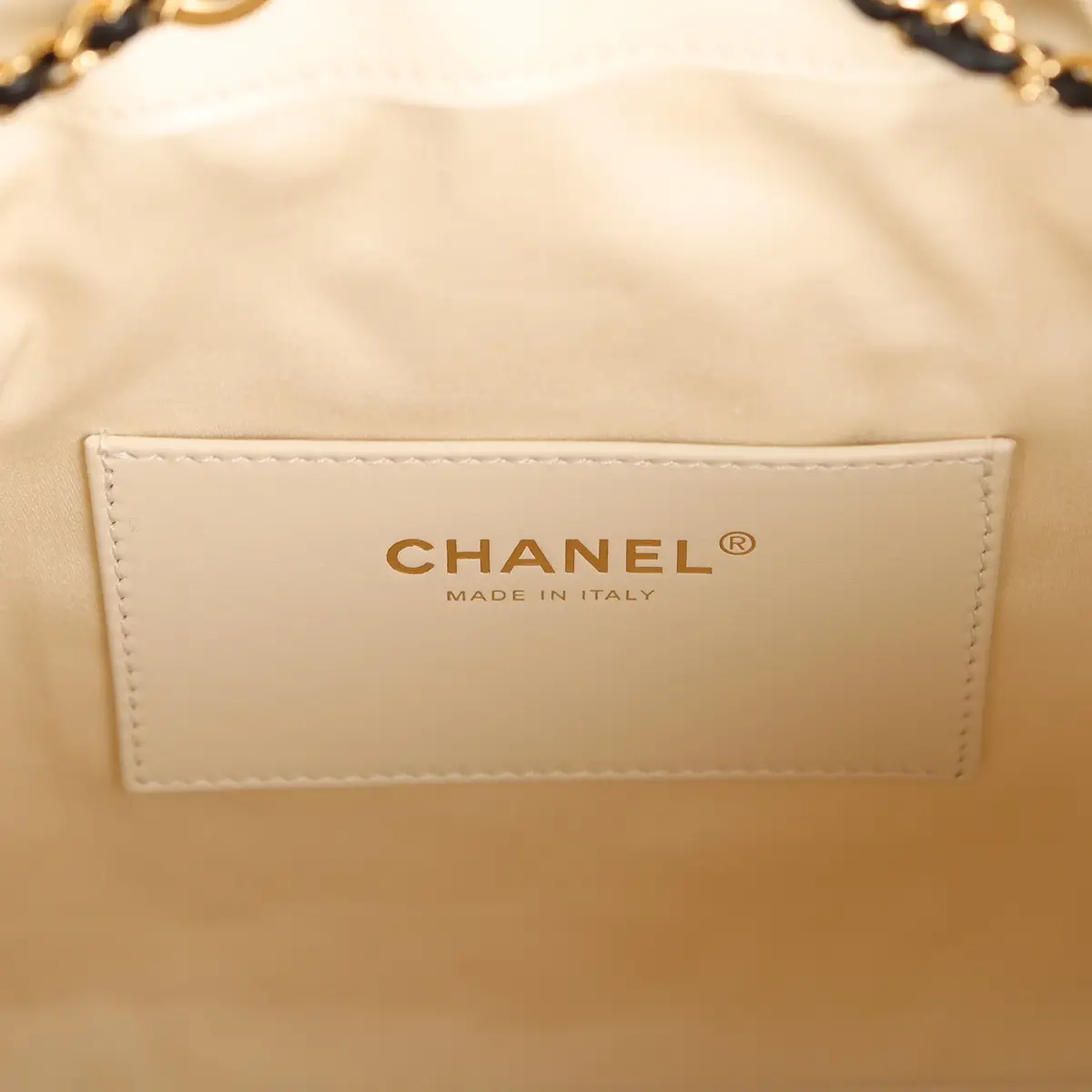 Chanel Chanel Small 25 Hobo Bag Ecru Canvas and Black Calfskin Gold Hardware | Thumbnail 8 Chanel Chanel Small 25 Hobo Bag Ecru Canvas and Black Calfskin Gold Hardware | Thumbnail 8