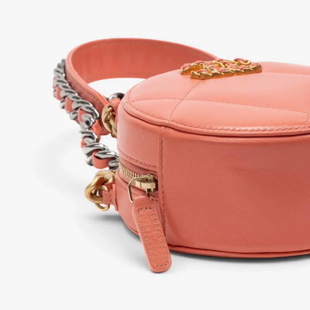 Chanel Chanel Pink Peach Lambskin Leather 19 Round Chain Mini Clutch by The Solist | Thumbnail 7 Chanel Chanel Pink Peach Lambskin Leather 19 Round Chain Mini Clutch by The Solist | Thumbnail 7
