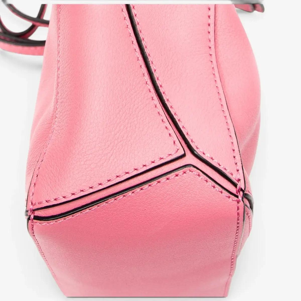Loewe Loewe Pink Calfskin Leather Mini Puzzle Crossbody Bag by The Solist | Thumbnail 7 Loewe Loewe Pink Calfskin Leather Mini Puzzle Crossbody Bag by The Solist | Thumbnail 7