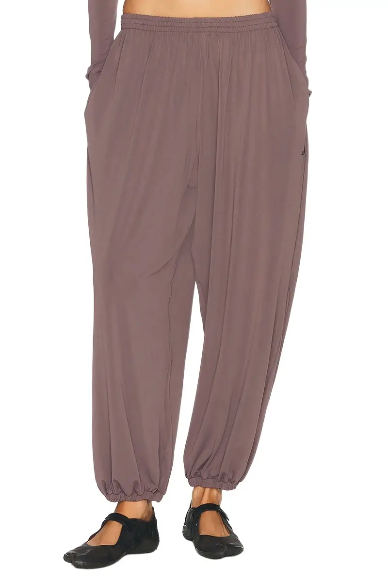 NikeSKIMS Stretch Knit Harem Pant