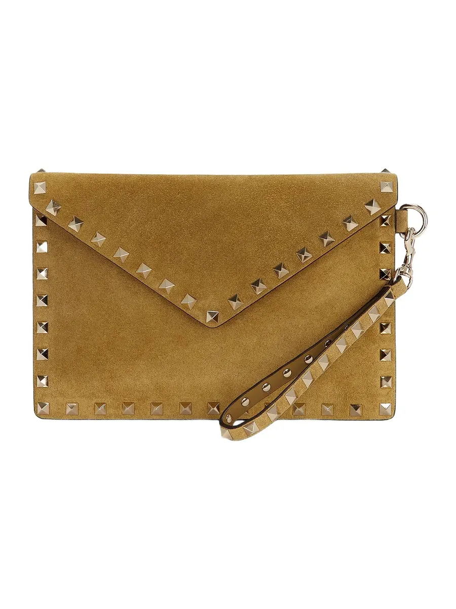 Rockstud Medium Flat Pouch Rockstud Medium Flat Pouch