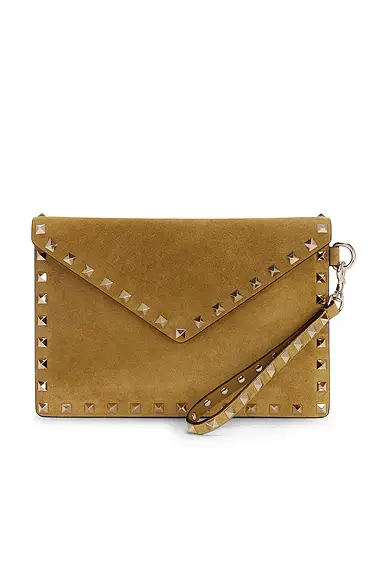 Valentino Garavani Rockstud Medium Flat Pouch | Image 1 Valentino Garavani Rockstud Medium Flat Pouch | Image 1