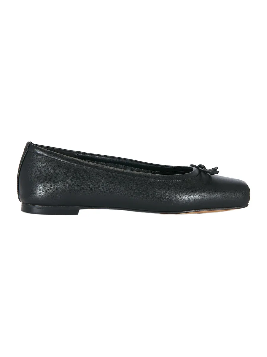 Eleve Flat Eleve Flat
