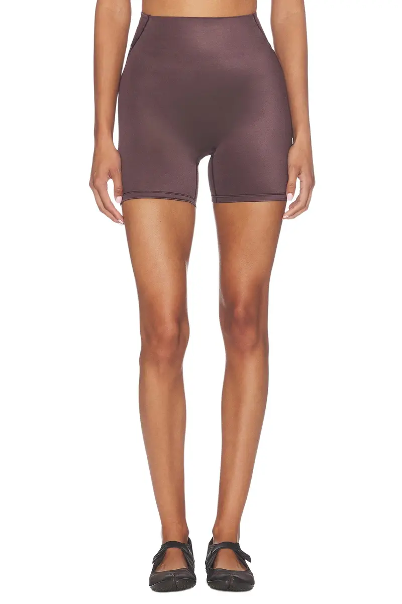 NikeSKIMS Shine Bonded Waist 5 Inch Short