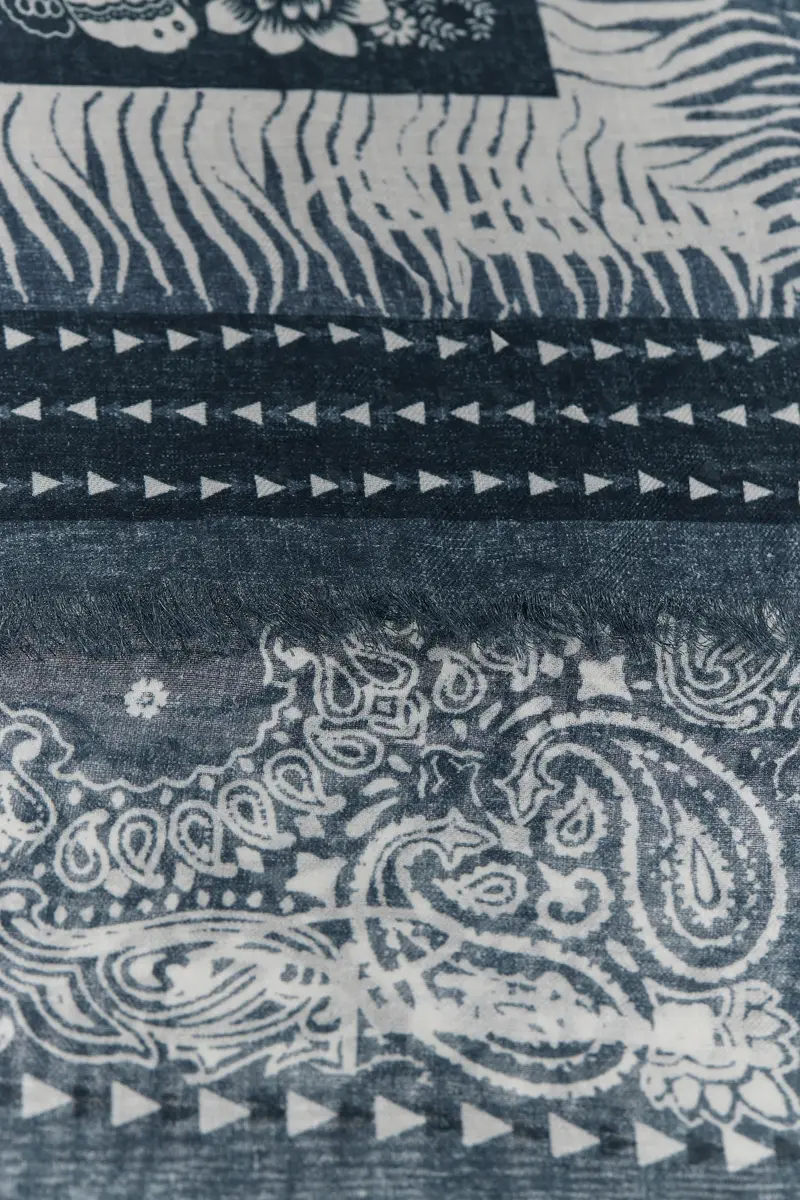 Roberto Cavalli Shawl with Zebra Pattern and Logo | Thumbnail 2