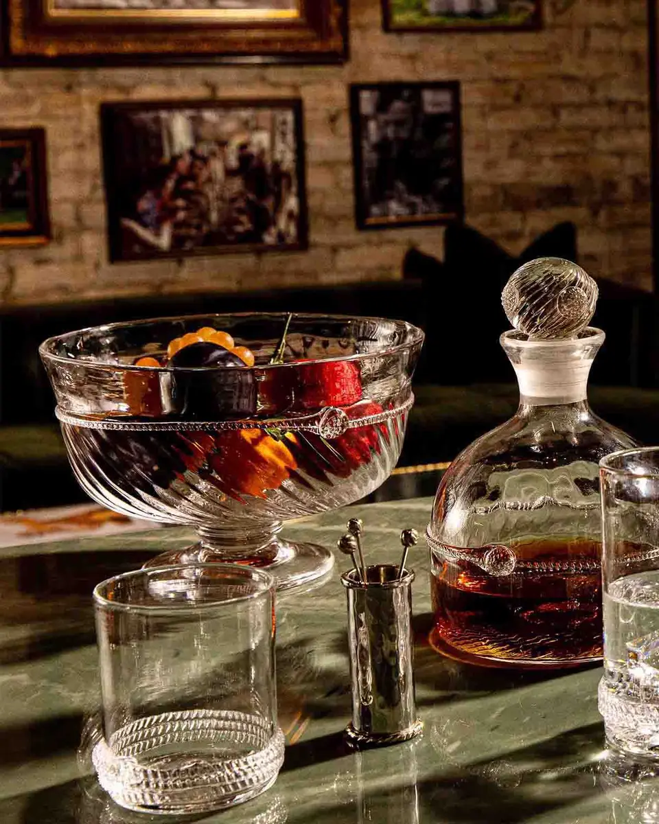 Juliska Graham Whiskey Decanter | Thumbnail 3 Juliska Graham Whiskey Decanter | Thumbnail 3
