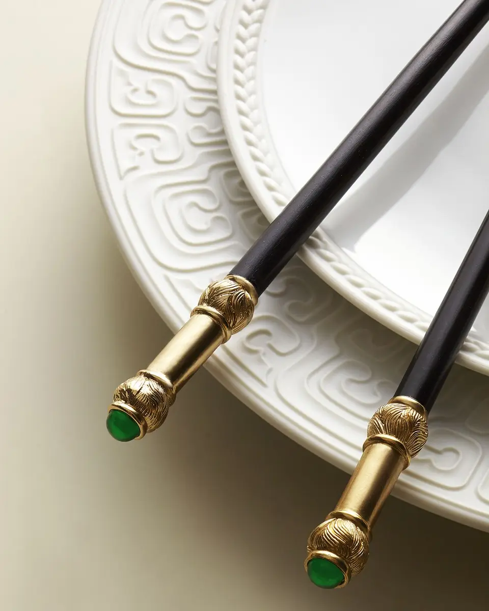L'Objet Gold 24K Gold-Plated Chopsticks, 2 Pairs | Thumbnail 2