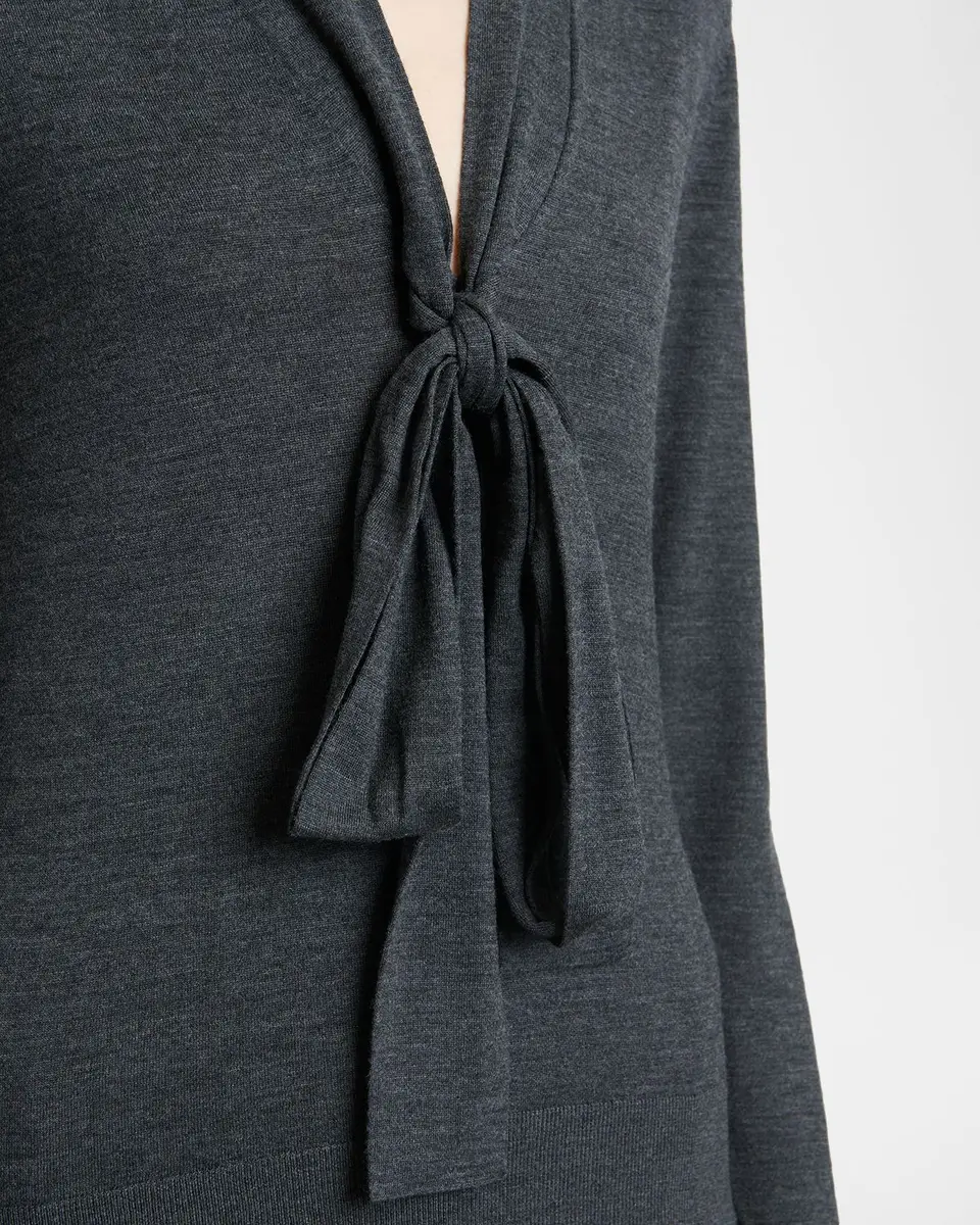 Dolce & Gabbana Bow V-Neck Wool Jersey Long-Sleeve Top | Thumbnail 5 Dolce & Gabbana Bow V-Neck Wool Jersey Long-Sleeve Top | Thumbnail 5