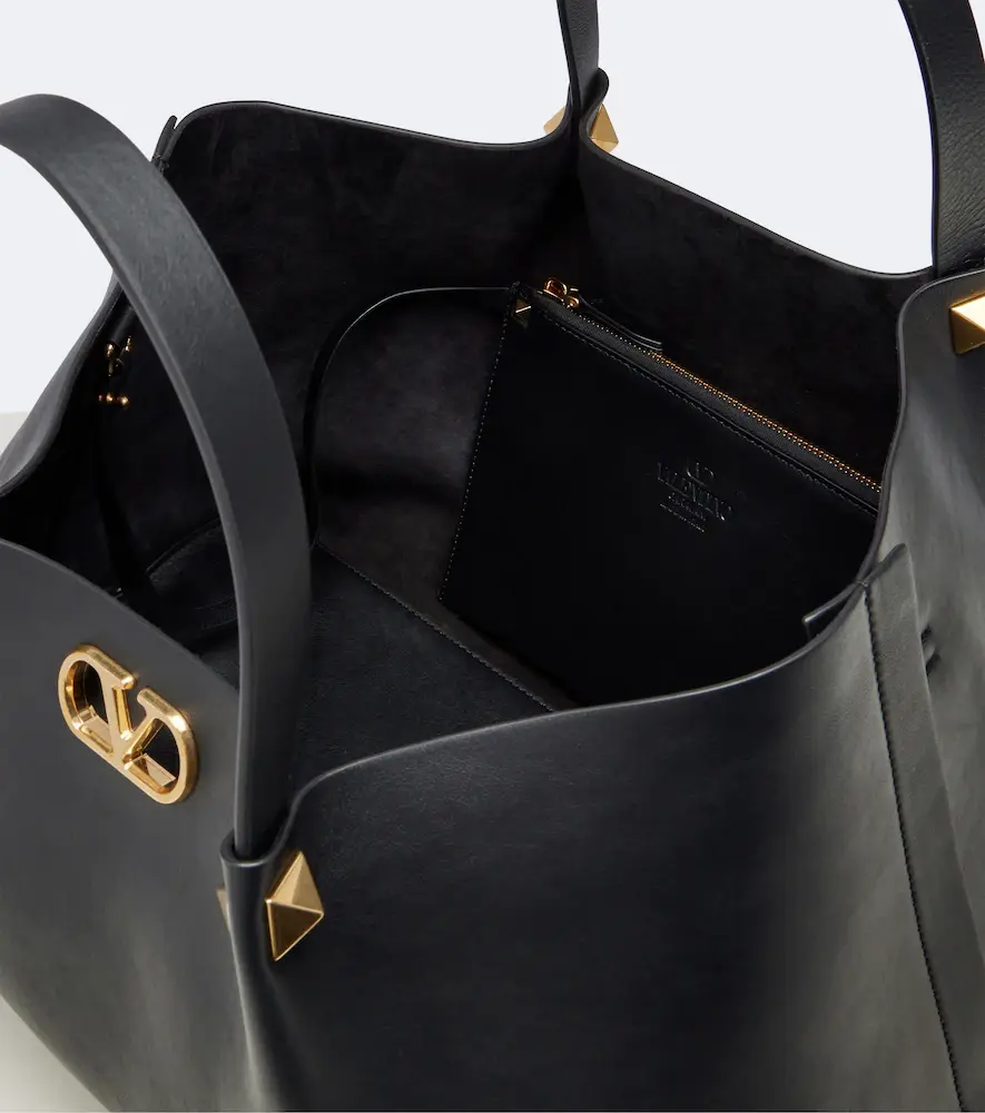 Valentino Garavani VLogo Signature Large leather tote bag | Thumbnail 3