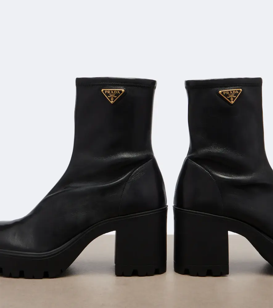 Prada Leather ankle boots | Thumbnail 3