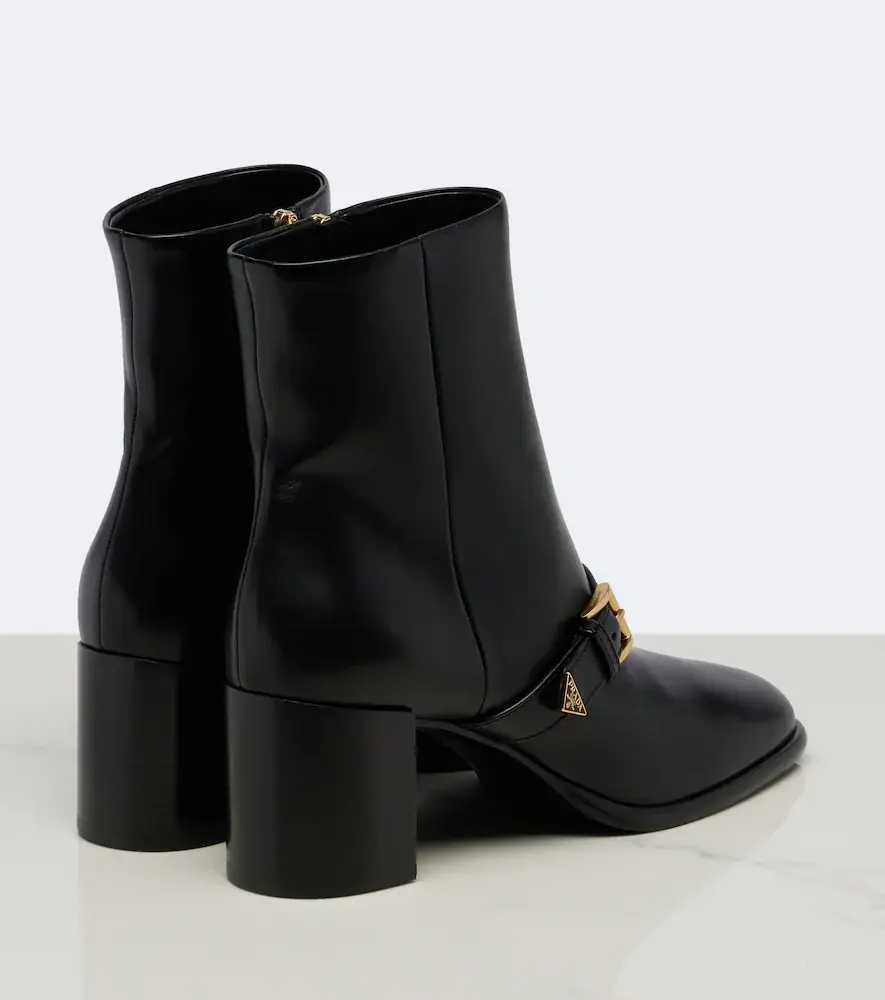 Prada Leather ankle boots | Thumbnail 3