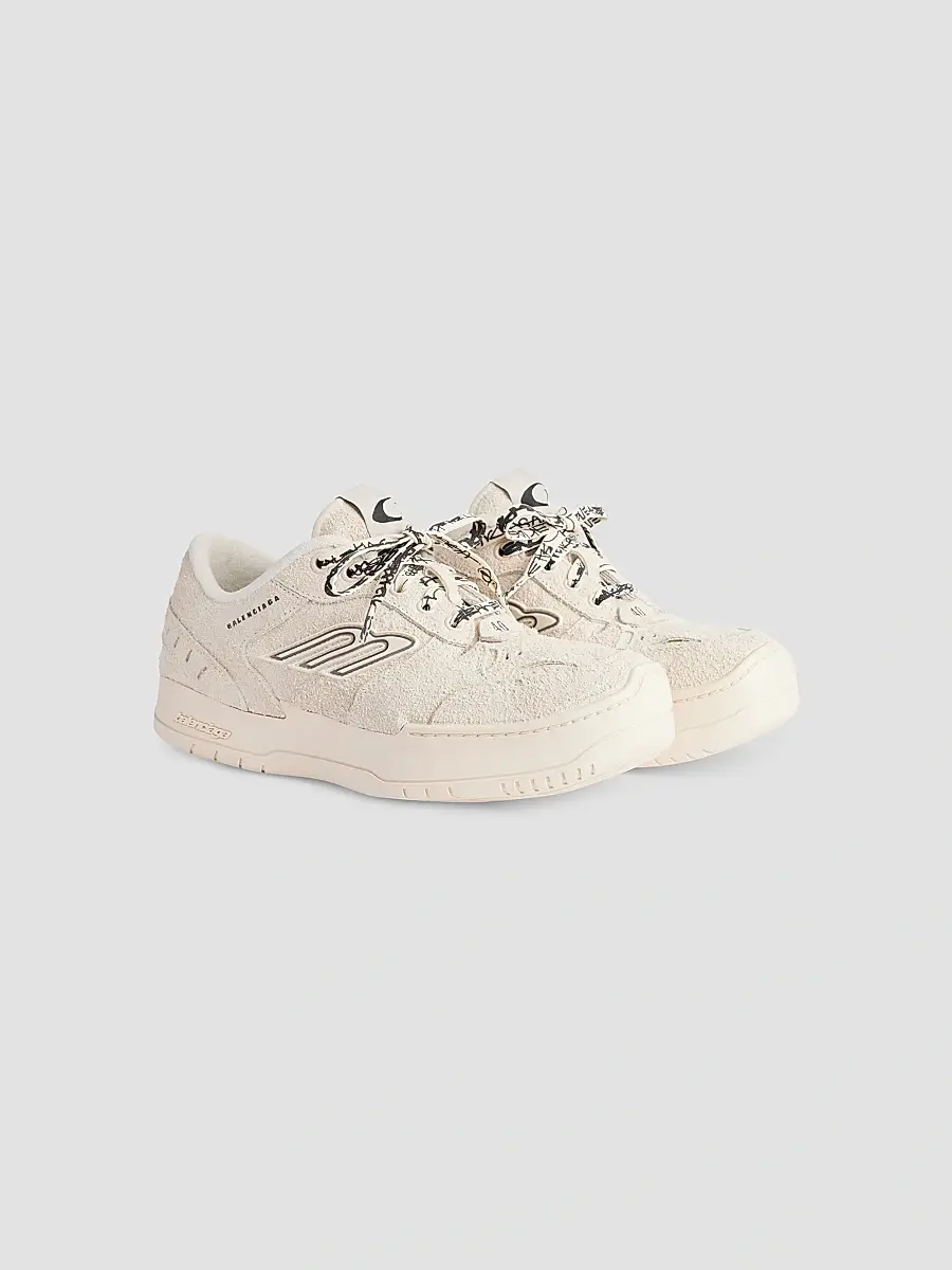 Balenciaga Women's Hamptons Suede Platform Sneakers | Thumbnail 2 Balenciaga Women's Hamptons Suede Platform Sneakers | Thumbnail 2