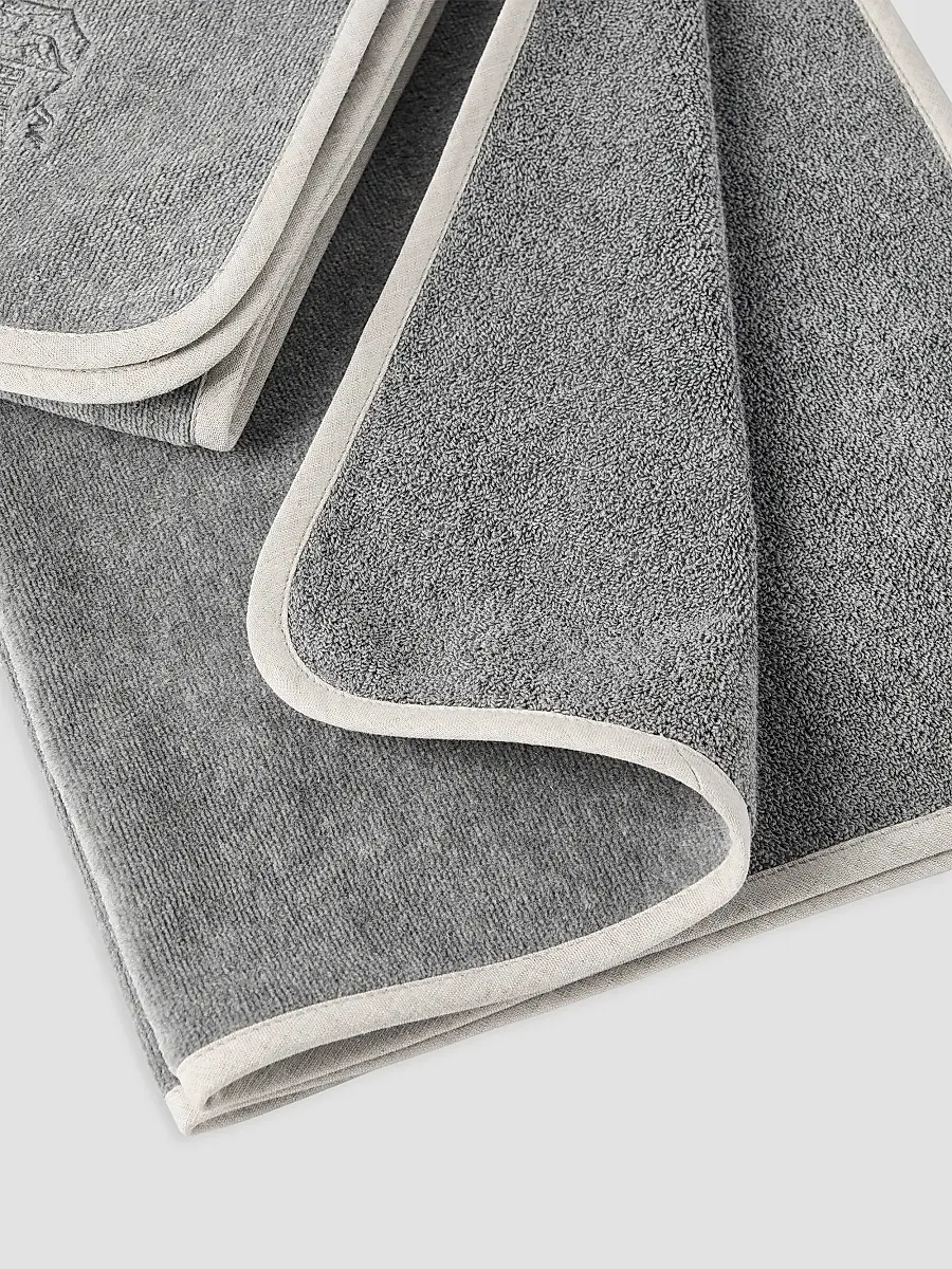 Brunello Cucinelli 2 Piece Cotton Terrycloth Bath Towel Set with Embroidery - Dark Grey | Thumbnail 2 Brunello Cucinelli 2 Piece Cotton Terrycloth Bath Towel Set with Embroidery - Dark Grey | Thumbnail 2