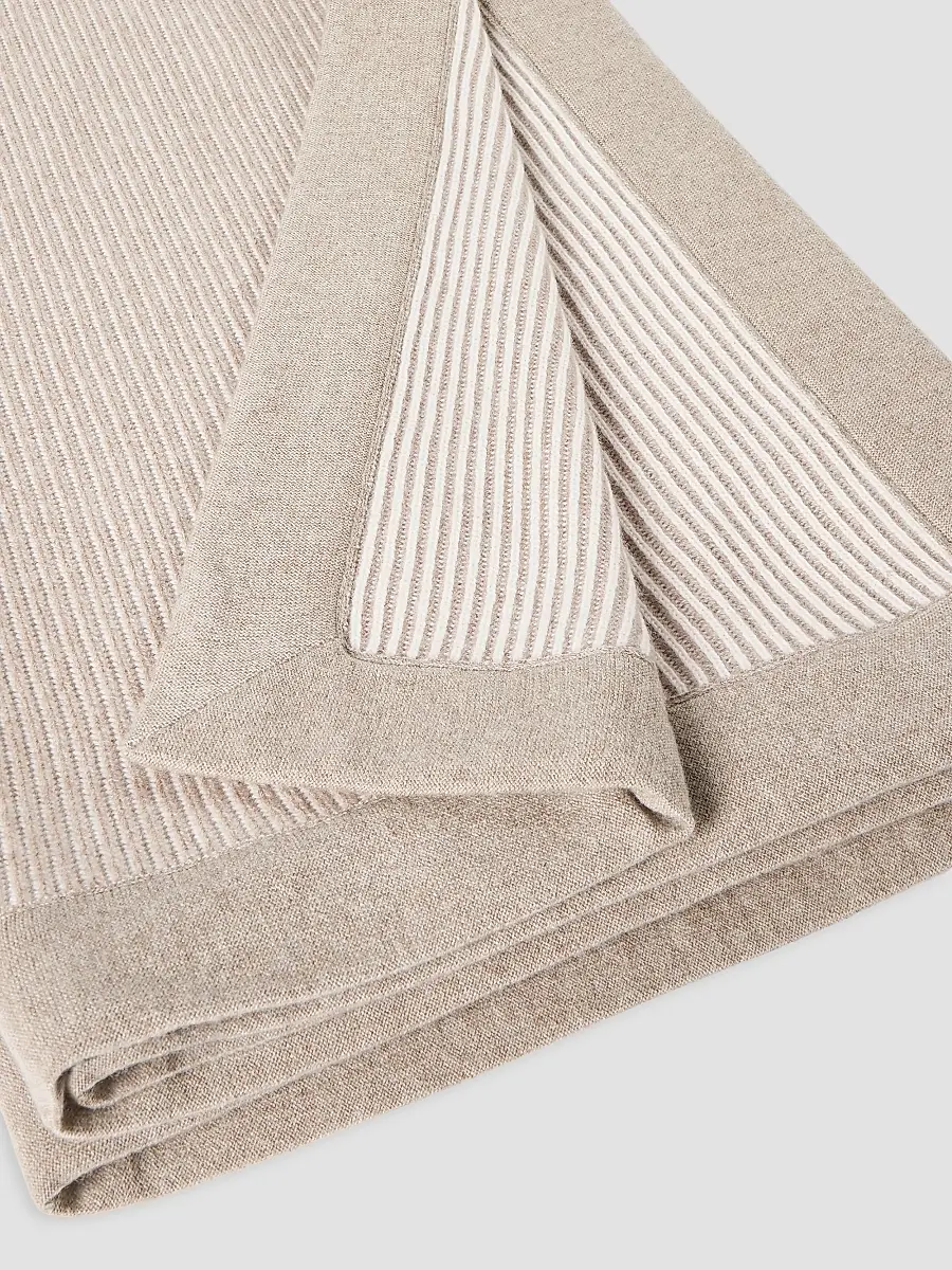Brunello Cucinelli Cashmere English Rib Knit Throw with Contrast Borders - Hazelnut | Thumbnail 3 Brunello Cucinelli Cashmere English Rib Knit Throw with Contrast Borders - Hazelnut | Thumbnail 3