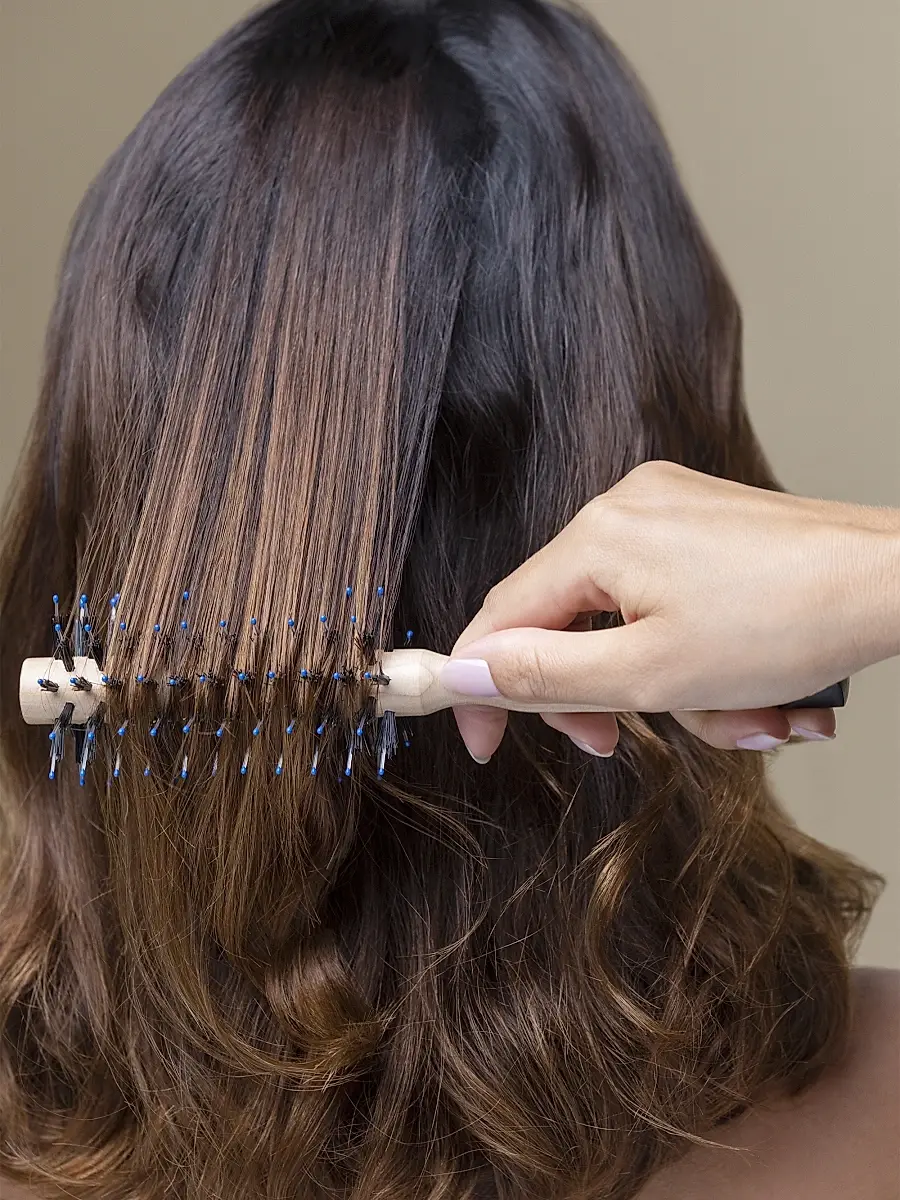 Sisley-Paris Hair Rituel Small Blow Dry Brush No.1 | Thumbnail 2 Sisley-Paris Hair Rituel Small Blow Dry Brush No.1 | Thumbnail 2