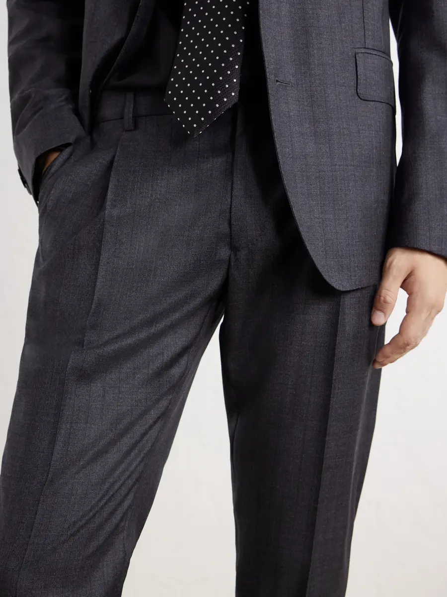 Dolce & Gabbana Straight-Leg Pleated Pinstriped Virgin Wool Trousers - Men | Thumbnail 5 Dolce & Gabbana Straight-Leg Pleated Pinstriped Virgin Wool Trousers - Men | Thumbnail 5