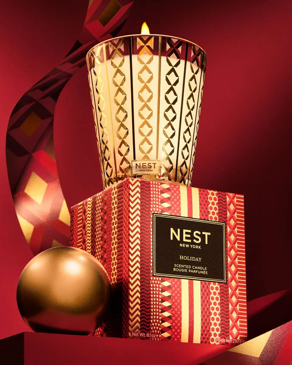 NEST New York Holiday Classic Candle, 8 oz. | Thumbnail 3 NEST New York Holiday Classic Candle, 8 oz. | Thumbnail 3