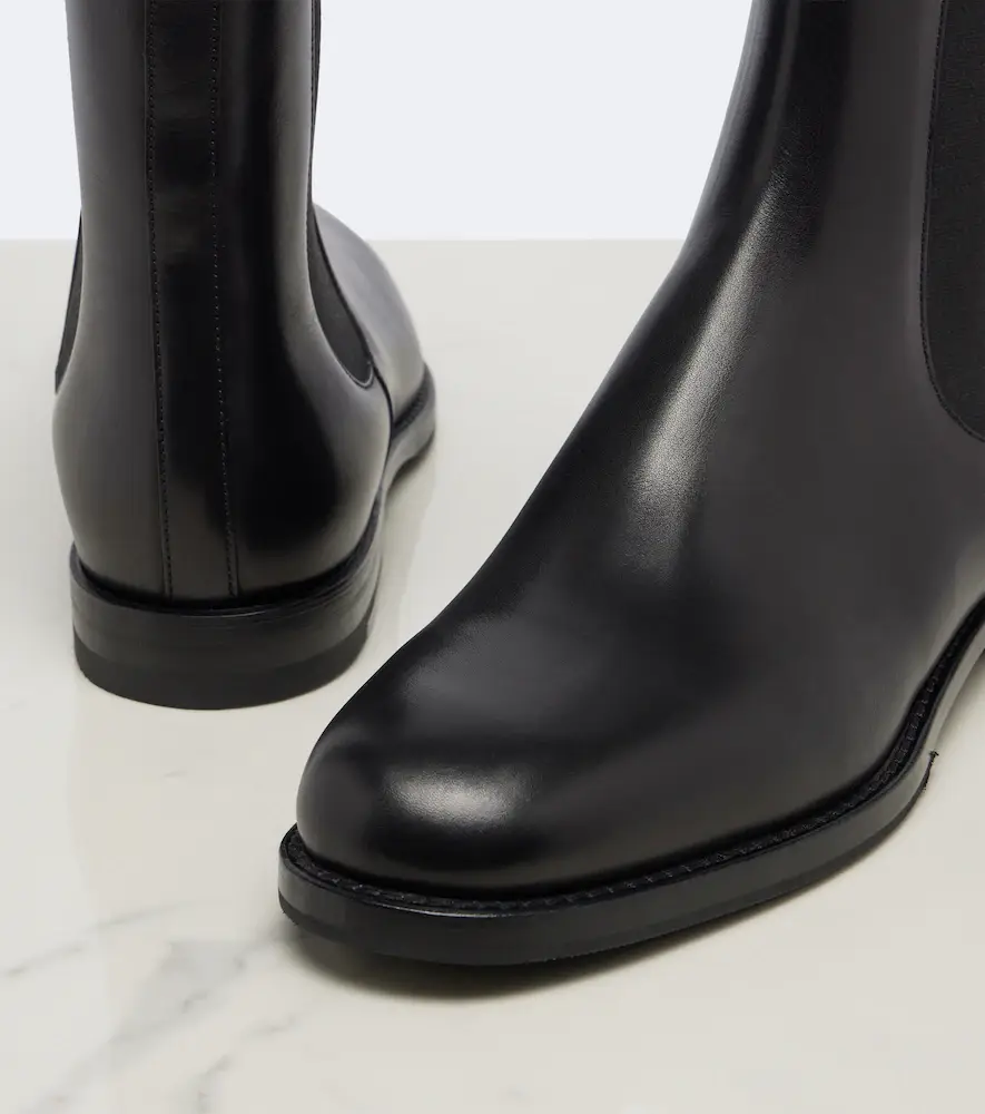 Manolo Blahnik Chelsa leather Chelsea boots | Thumbnail 2 Manolo Blahnik Chelsa leather Chelsea boots | Thumbnail 2