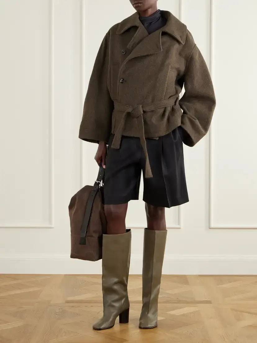 Lemaire Crease Leather Knee Boots | Thumbnail 4 Lemaire Crease Leather Knee Boots | Thumbnail 4
