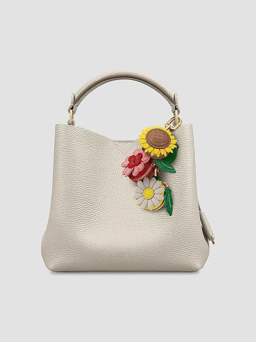 MAISON de SABRÉ Women's The Sabrémoji Bloom Charm | Thumbnail 5 MAISON de SABRÉ Women's The Sabrémoji Bloom Charm | Thumbnail 5