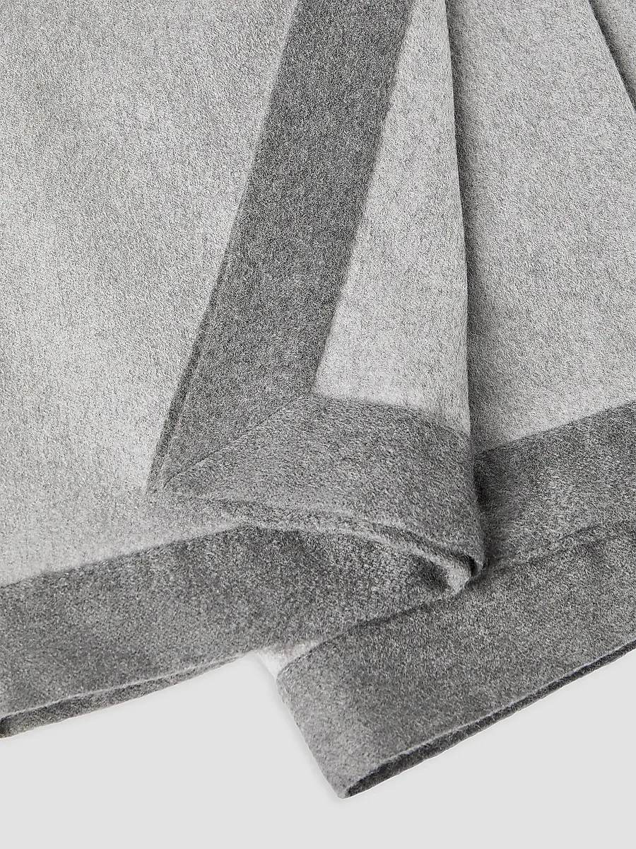 Brunello Cucinelli Cashmere Throw with Contrasting Border - Light Grey | Thumbnail 3 Brunello Cucinelli Cashmere Throw with Contrasting Border - Light Grey | Thumbnail 3