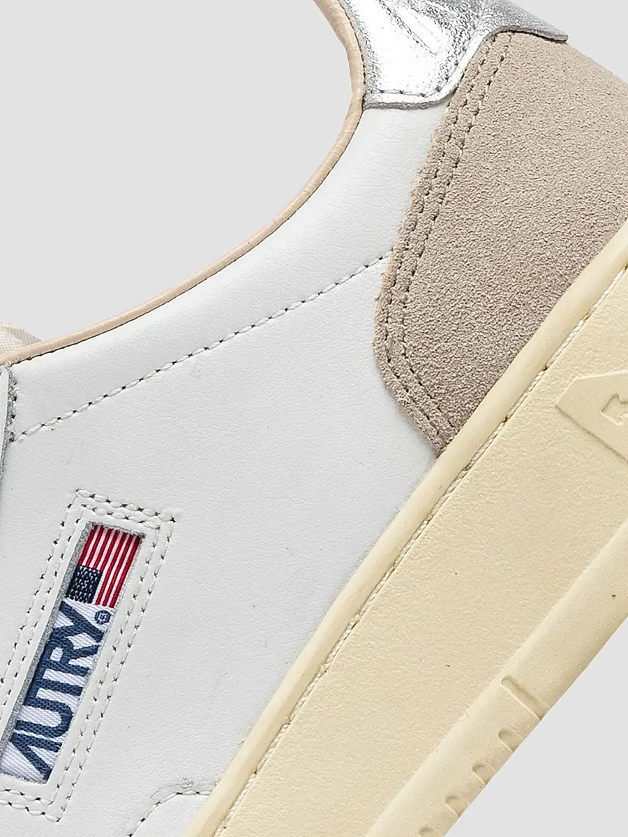 Autry Women's Medalist Leather Low-Top Sneakers | Thumbnail 6 Autry Women's Medalist Leather Low-Top Sneakers | Thumbnail 6