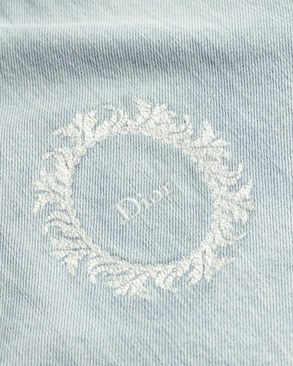 Dior Dior Médaillon Short-Sleeved Shirt | Thumbnail 6 Dior Dior Médaillon Short-Sleeved Shirt | Thumbnail 6